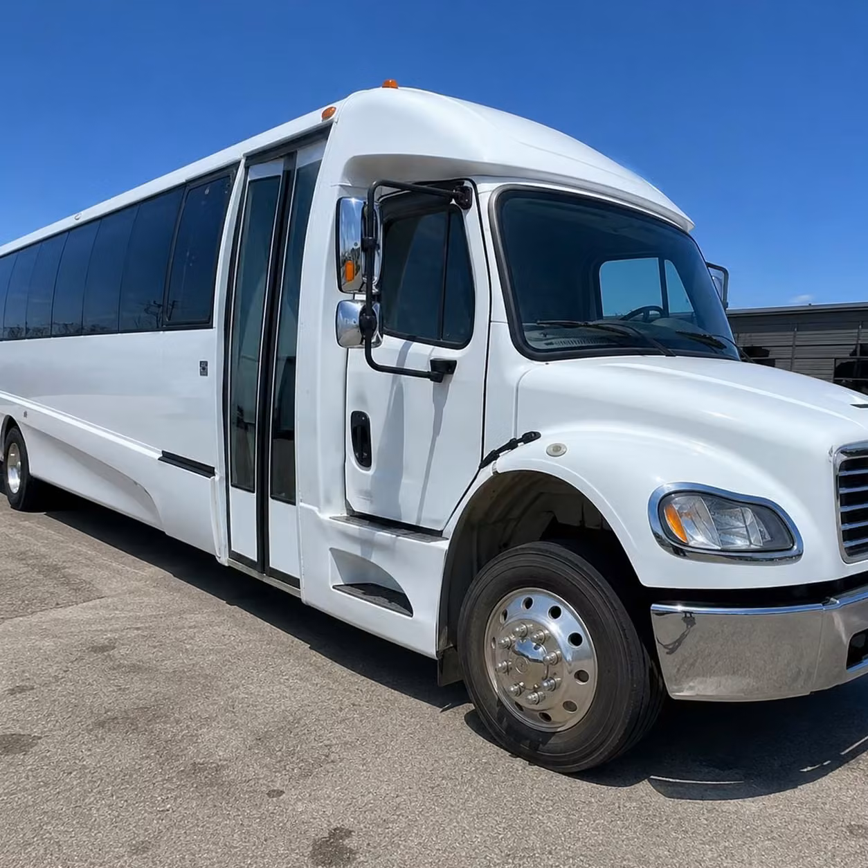 gainesville 15 passenger minibus rental